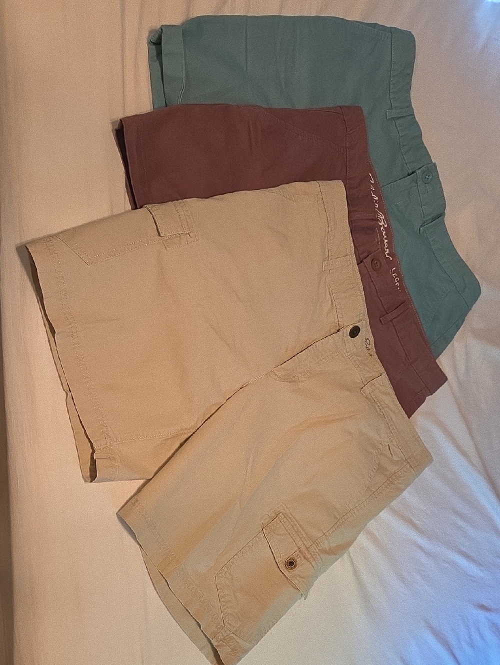 Eddie Bauer Ladies Short Bundle Size 16